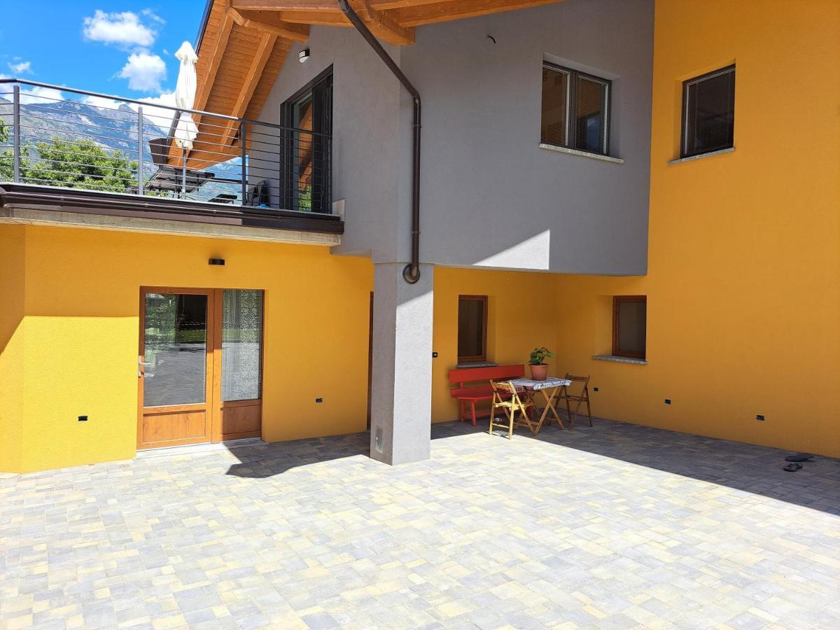 La Maison De Chantal Fenis Bagian luar foto