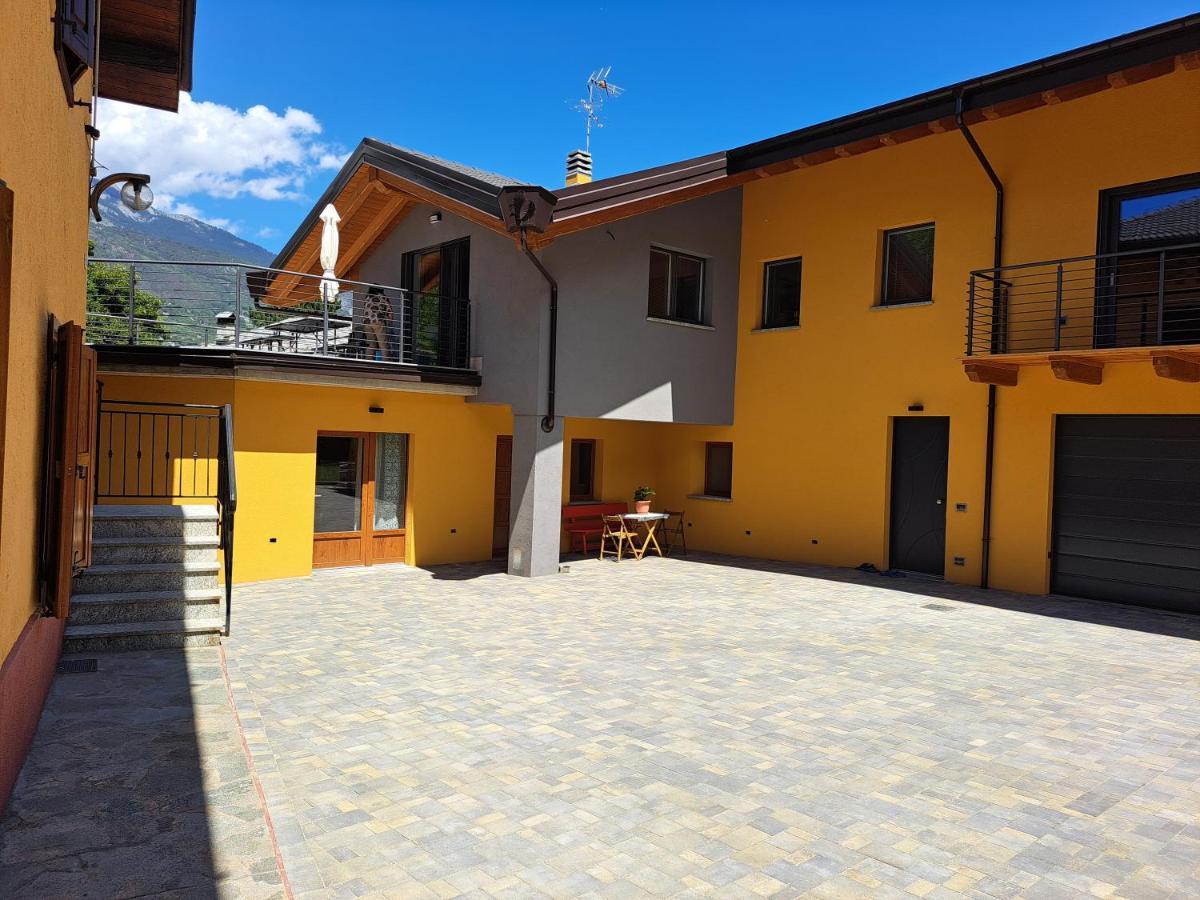 La Maison De Chantal Fenis Bagian luar foto