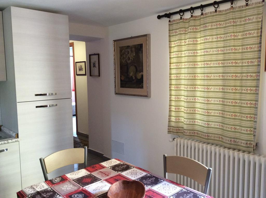 La Maison De Chantal Fenis Bagian luar foto